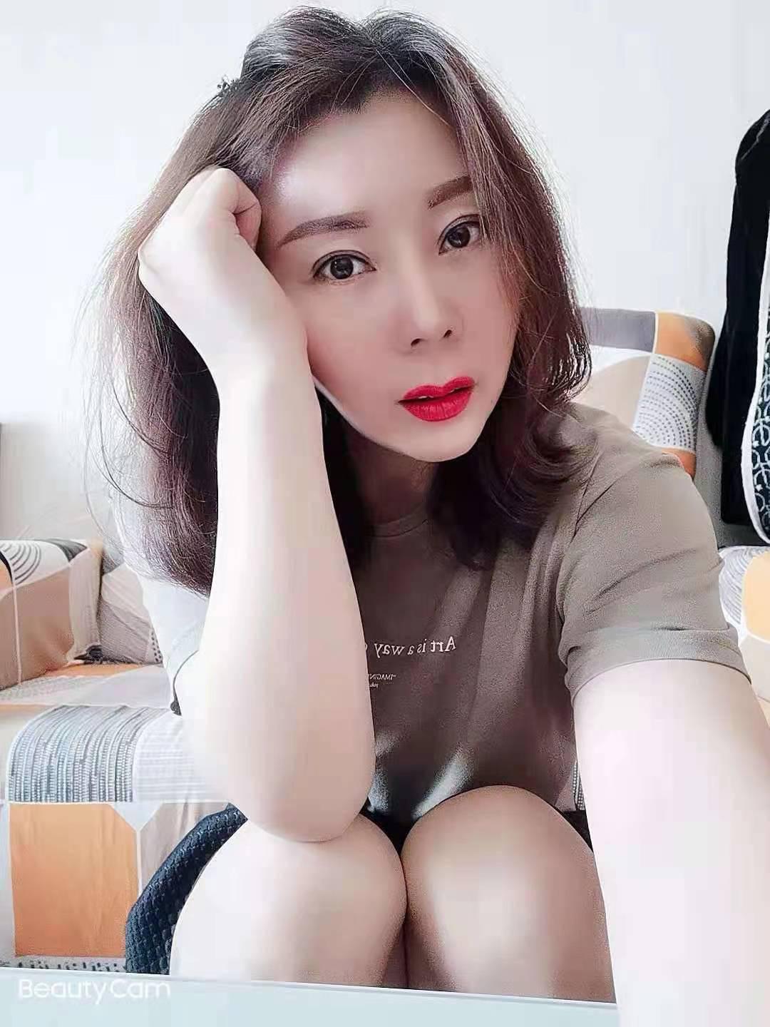 朝阳气质美女（会喷水）