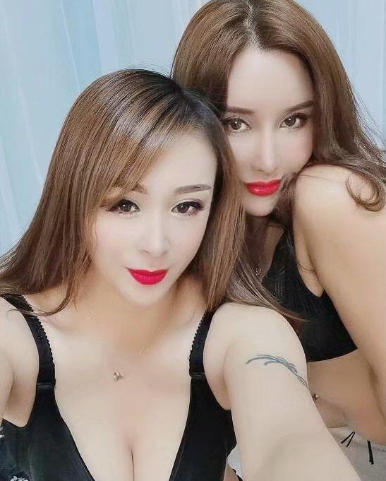 今天体验传说中的妖艳货色姐妹花，附上新QQ